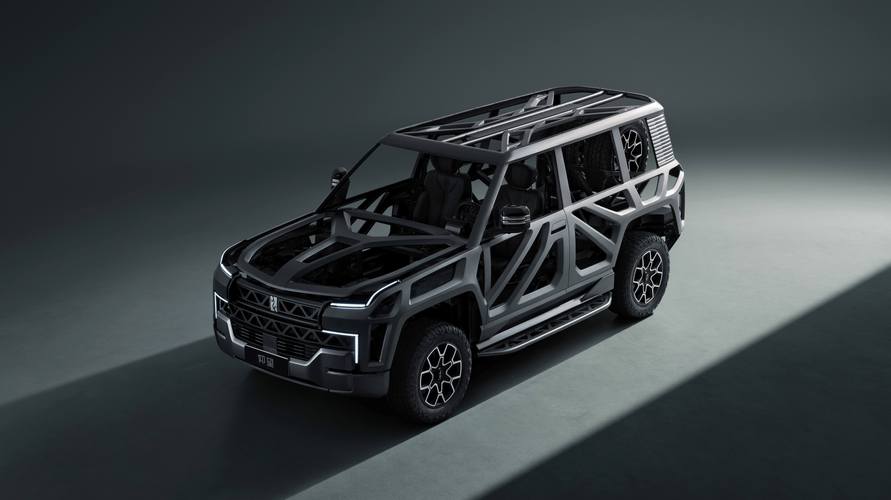 成都156仰望U8硬派越野的科技魅力，国能汽车对传统燃油车市场的冲击